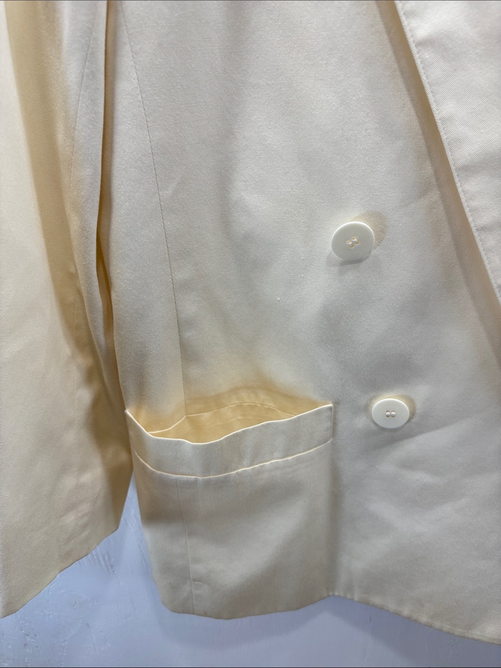 Liz Claiborne Vintage Cream Off-White Double-Breasted Blazer Petite Size 6 | 6P - Picture 5 of 10